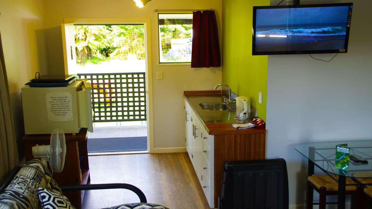 Route 73 Motels Kumara Room photo